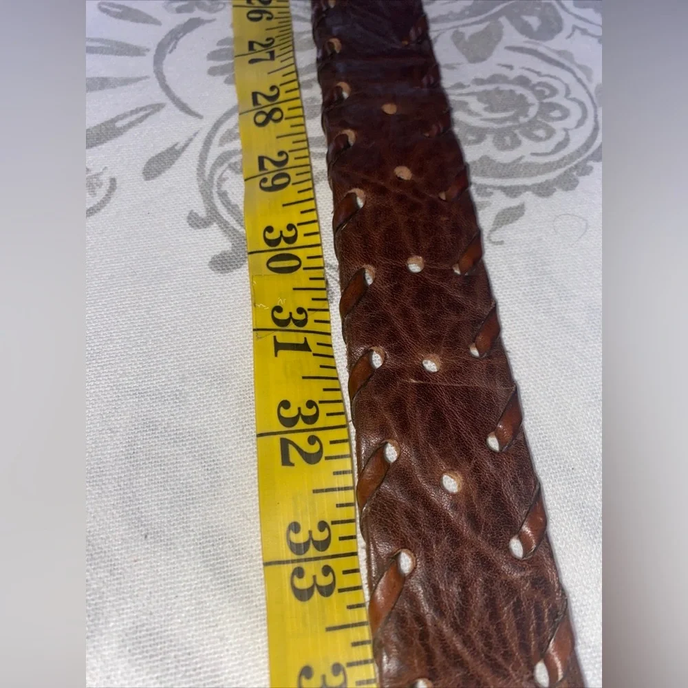 Vintage The Limited Leather Belt Made in Italy Brass Buckle Size Medium 28